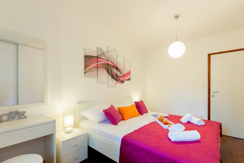 Leona & Borna'S Central Lapad Suites Ragusa Esterno foto