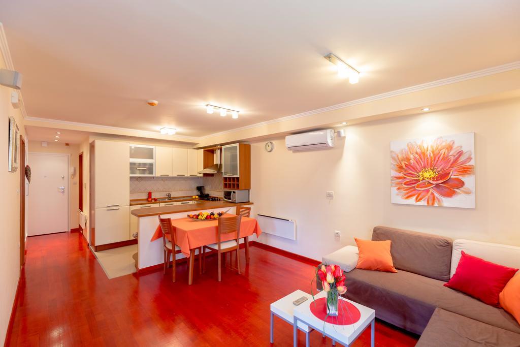 Leona & Borna'S Central Lapad Suites Ragusa Esterno foto