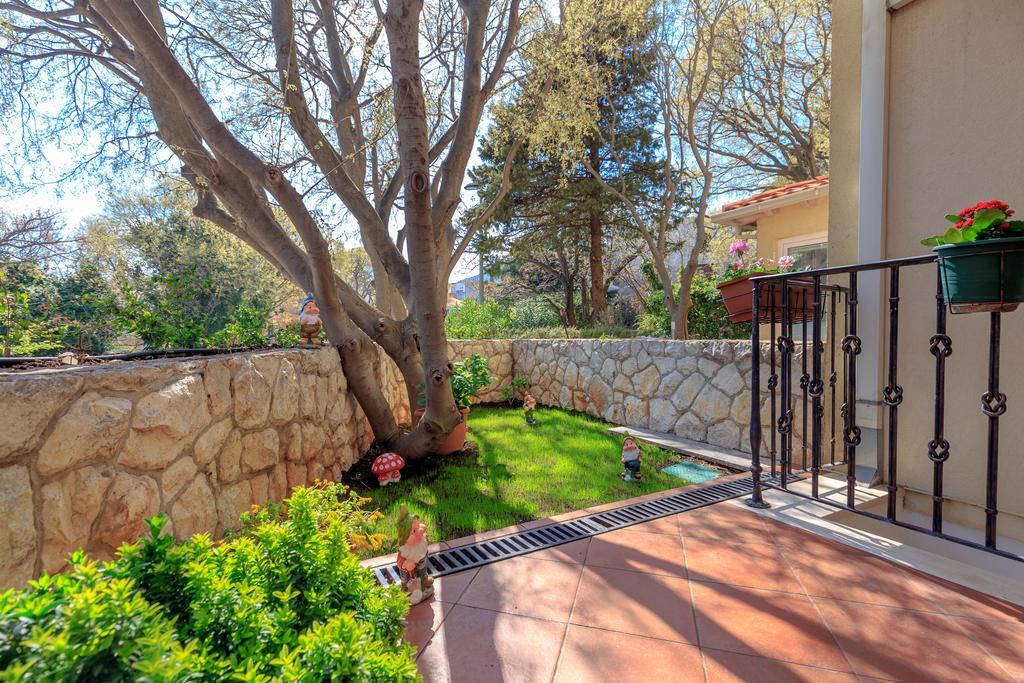 Leona & Borna'S Central Lapad Suites Ragusa Esterno foto