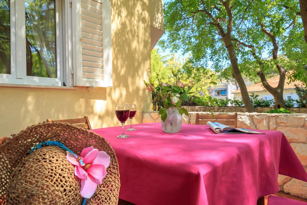 Leona & Borna'S Central Lapad Suites Ragusa Esterno foto