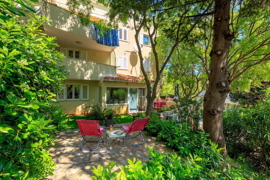 Leona & Borna'S Central Lapad Suites Ragusa Esterno foto