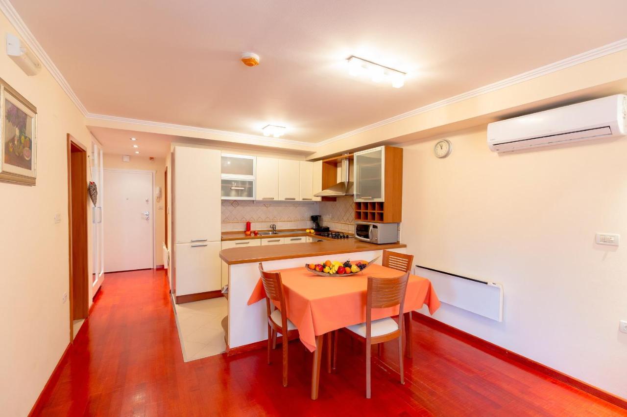 Leona & Borna'S Central Lapad Suites Ragusa Esterno foto