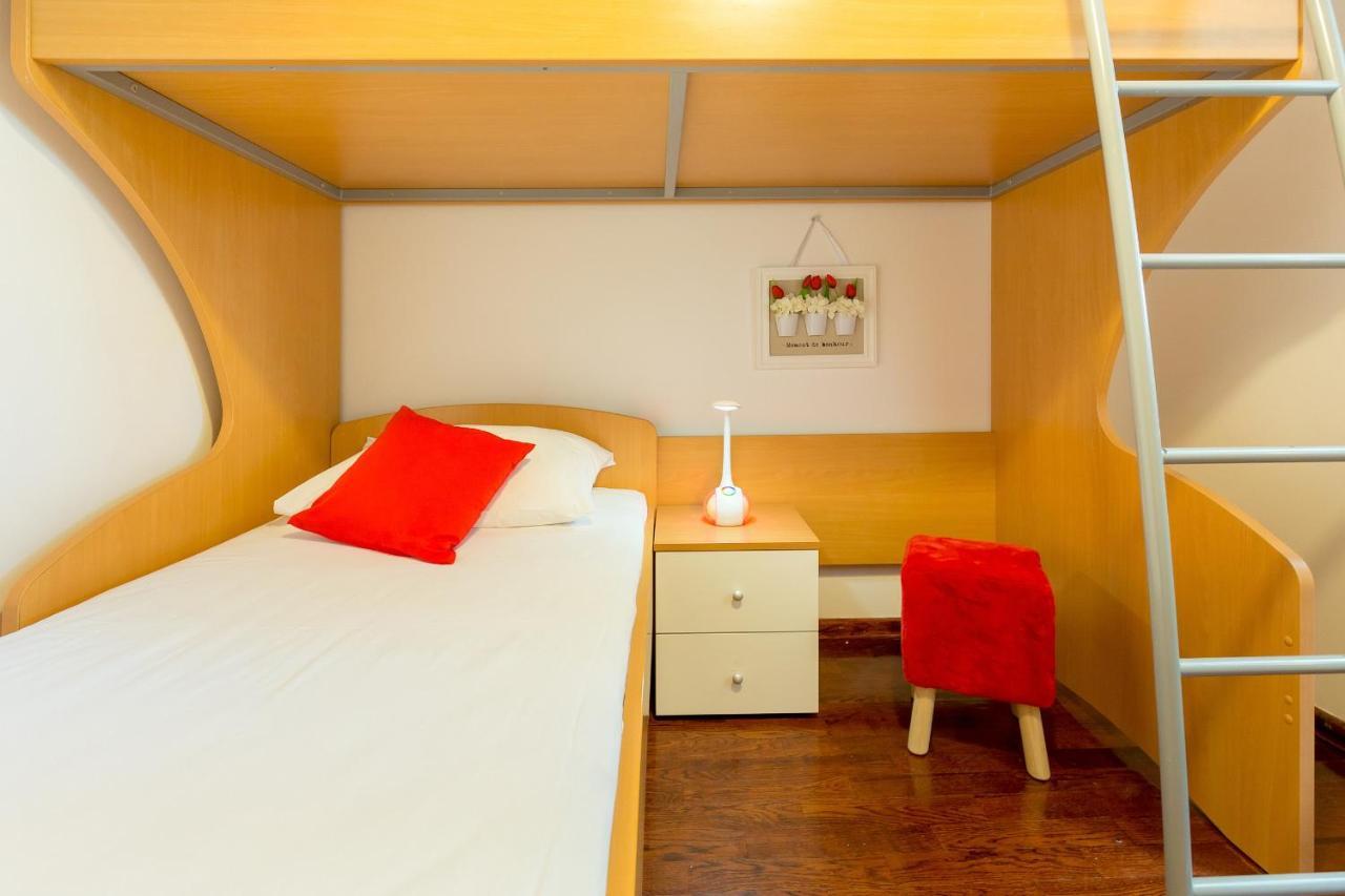 Leona & Borna'S Central Lapad Suites Ragusa Esterno foto