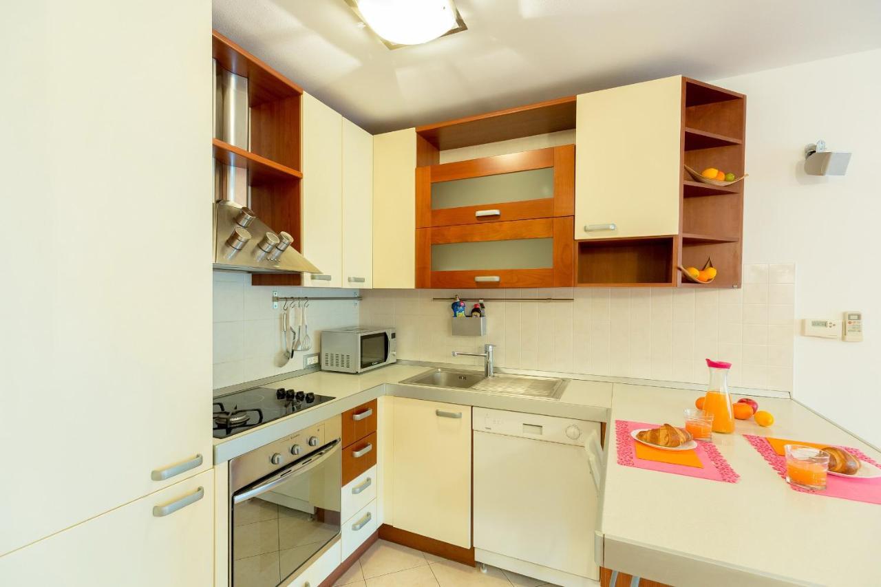 Leona & Borna'S Central Lapad Suites Ragusa Esterno foto